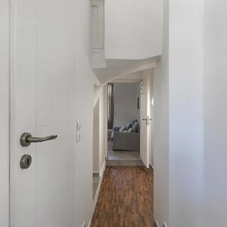 Apartment Are You Ready For A Truly Athenian Experience? Athens